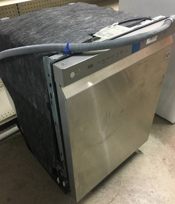 lot 17 image: Dishwasher