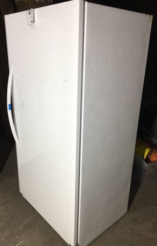 lot 32 image: Freezer
