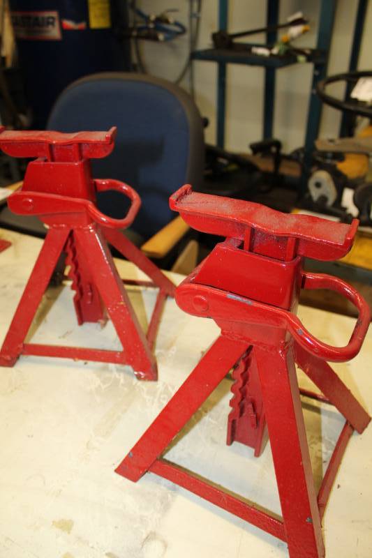 lot 239 image: Jack Stands