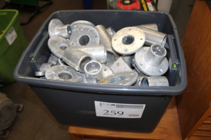 lot 259 image: Speed Rail Pieces
