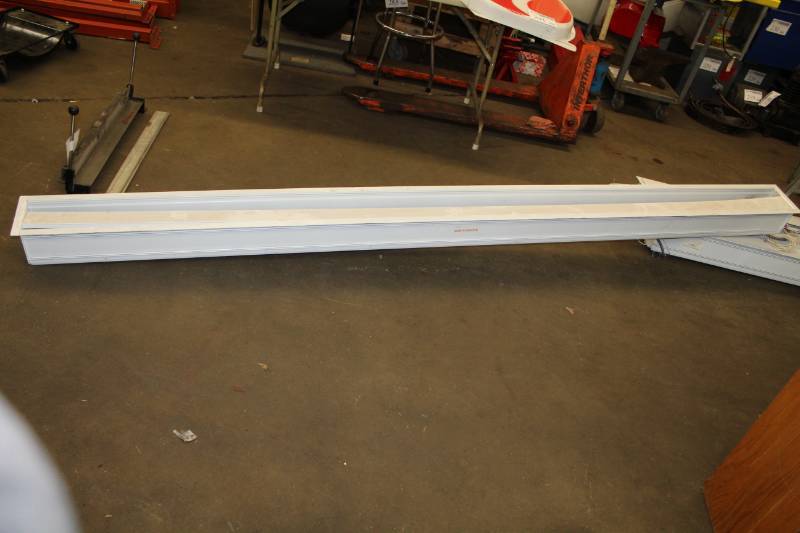 lot 253 image: Projection Screen