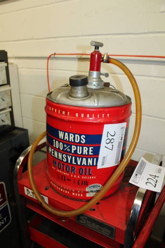lot 287 image: Wards 100% Pure Pennsylvania Motor Oil 5-Gallon Dispenser Can