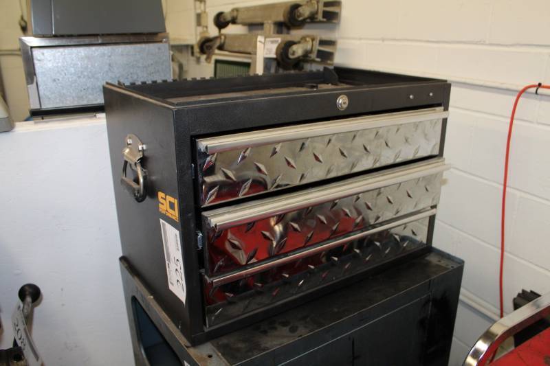 lot 225 image: 3-Drawer Locking Tool Chest