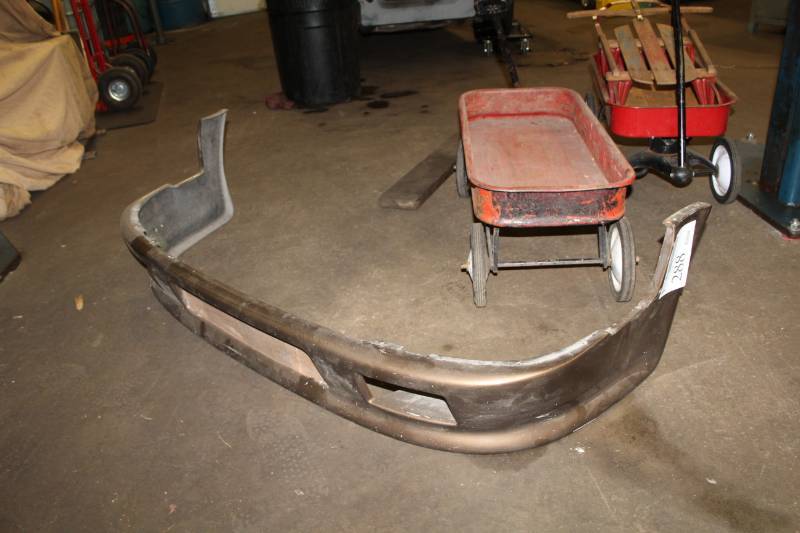 lot 288 image: Porsche 911 Bumper Cover