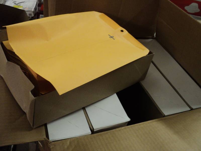 lot 78 image: 5 Boxes of 100 per box Clasp Envelo...