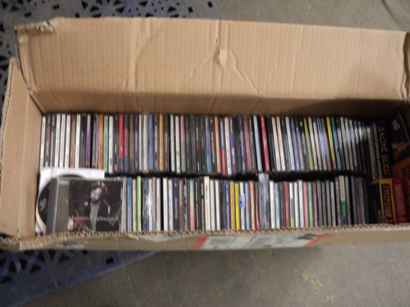 lot 89 image: Lot of 140 CDs...