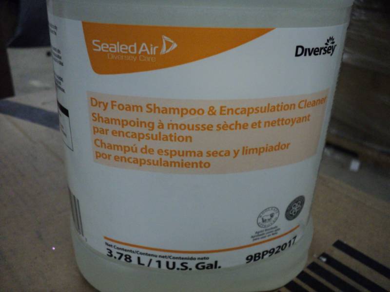 lot 47 image: 3 Gallon Diversey Dry Foam Shampoo ...