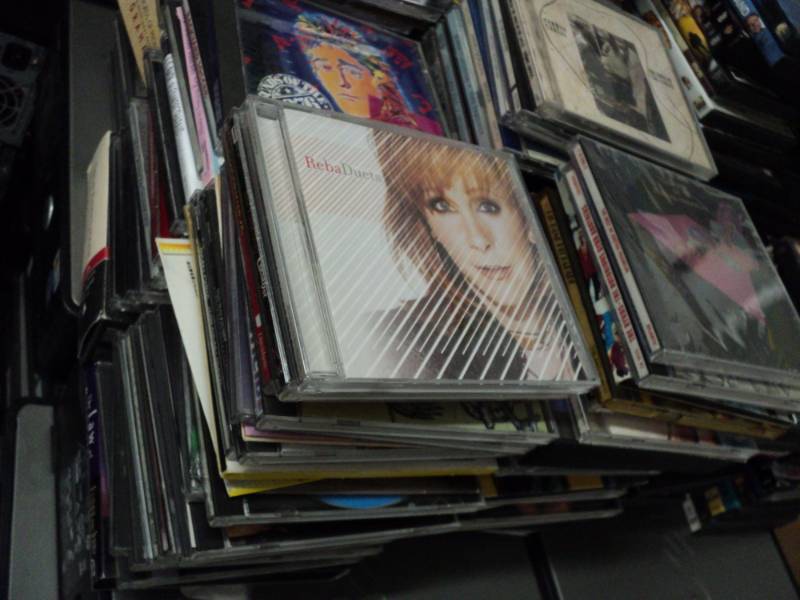 lot 67 image: Lot of 90 CDs  large variety...