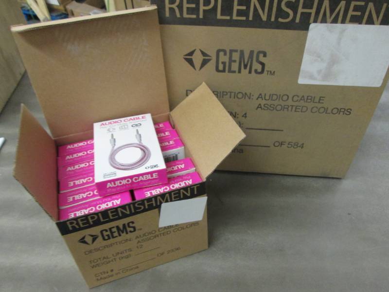 lot 61 image: Case of 48 Gems 6 ft Braided Audio ...