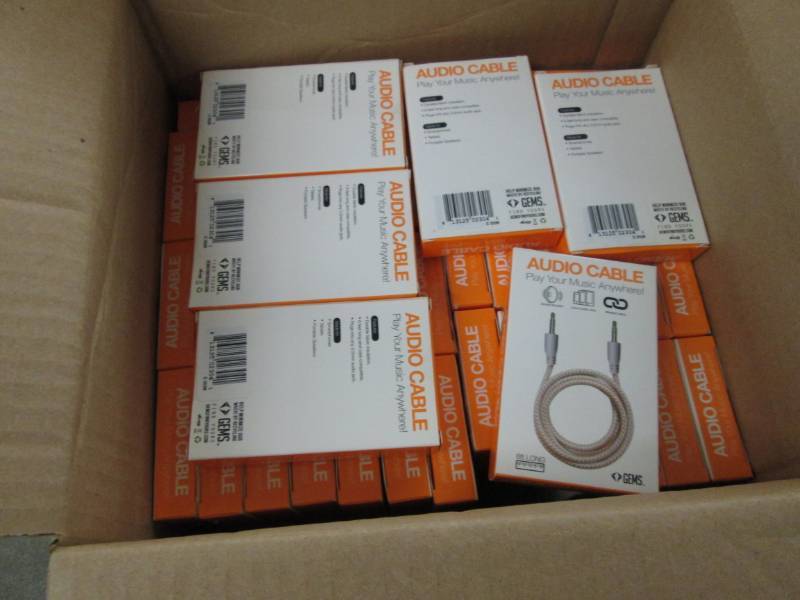 lot 62 image: Case of 48 Gems 6 ft Braided Audio ...
