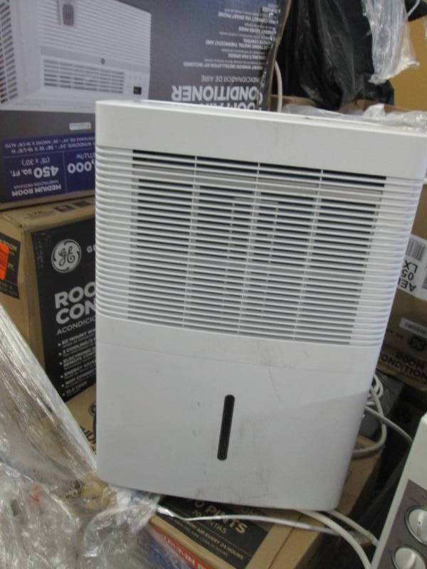 lot 186 image: GE 30 pt. Dehumidifier out of box, ...