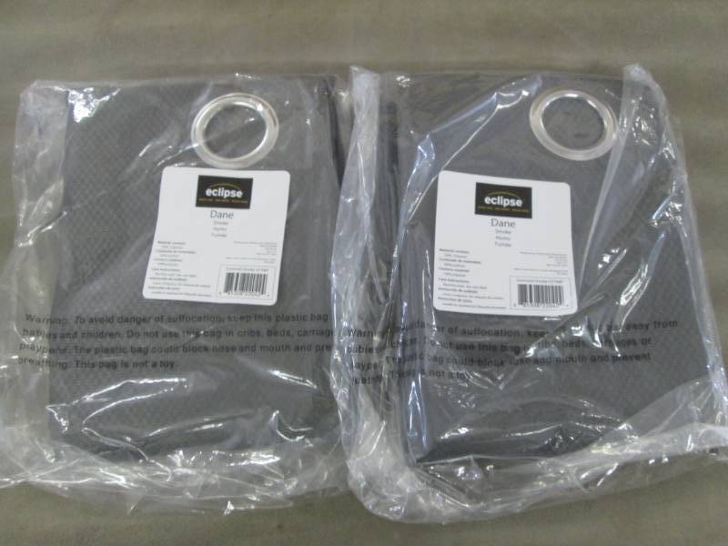 lot 198 image: Lot of 2 Eclipse Blackout Dane Blac...