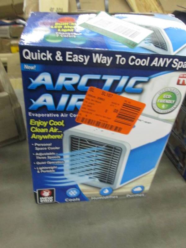 lot 215 image: Artic Air Compact 440 CFM 3-Speed P...