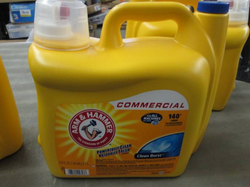 lot 282 image: Arm & Hammer Clean Burst Liquid Lau...