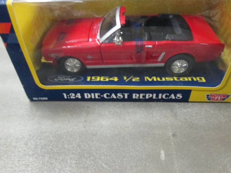 lot 312 image: 1964 Ford Mustang Red Diecast Car M...