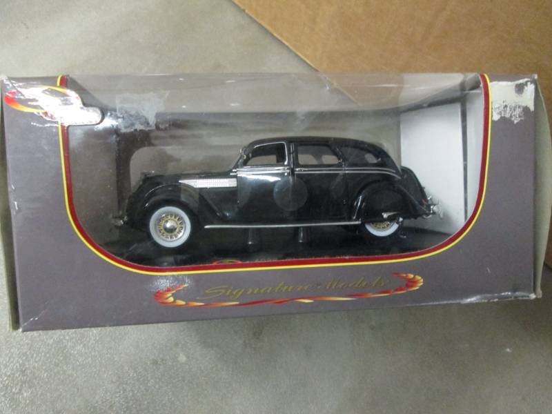 lot 313 image: Signature Models 1936 Chrysler Airf...