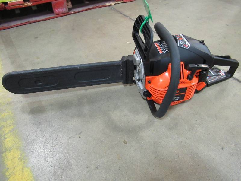 lot 30 image: Remington 18 in. 46cc Gas 2-Cycle Chainsaw, Outlaw RM4618.