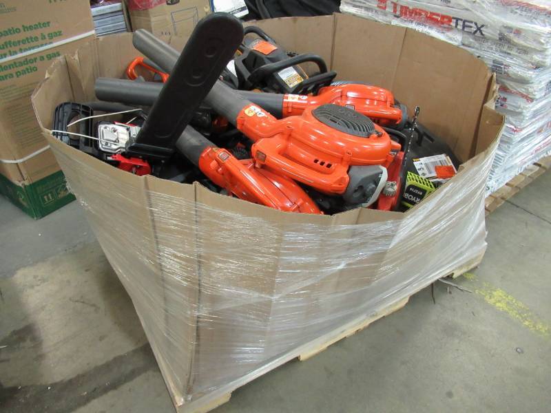 lot 73 image: WHOLESALE PALLET OF RETURNS - 21 CHAINSAWS AND 3 LEAF BLOWERS