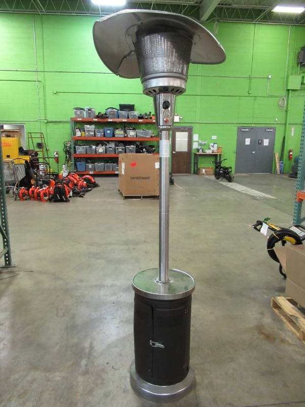 lot 124 image: Dyna-Glo 41,000 BTU Deluxe Hammered Bronze Gas Patio Heater, DGPH101BR - Dented Cap