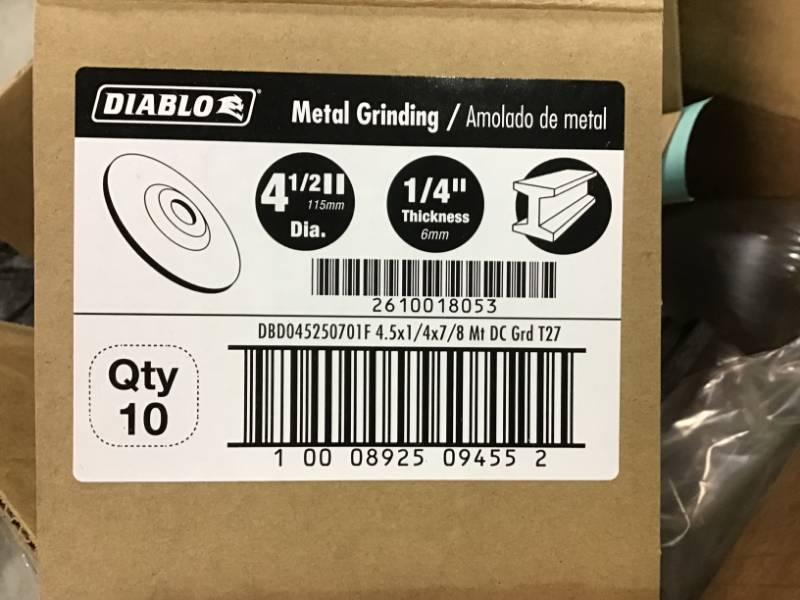 Diablo 4-12 in. x 14 in. x 78 in. Metal Grinding Disc with Type 27 Depressed Center QTY 10 not used