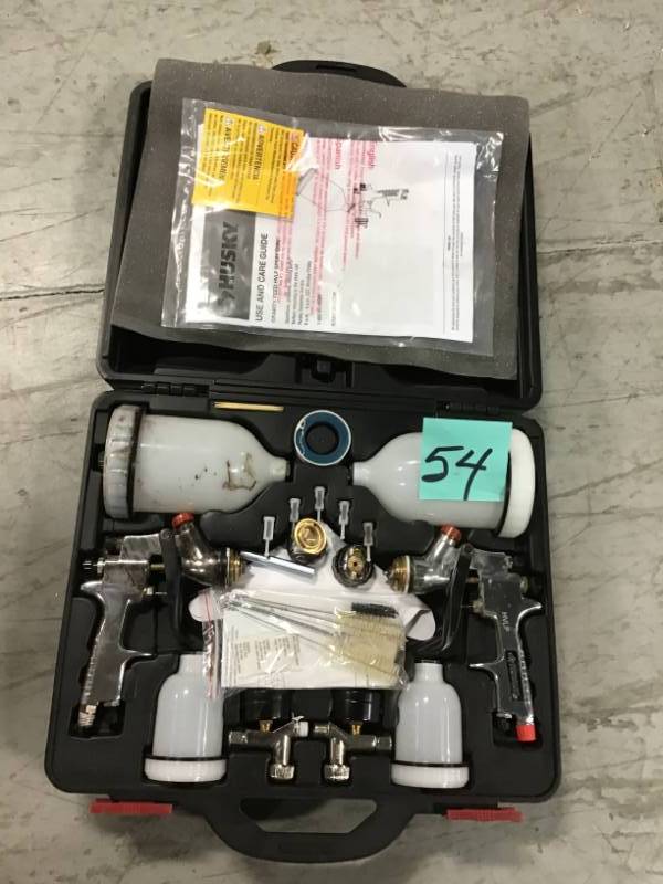 Husky HVLP and Standard Gravity Feed Spray Gun Kit in good condition