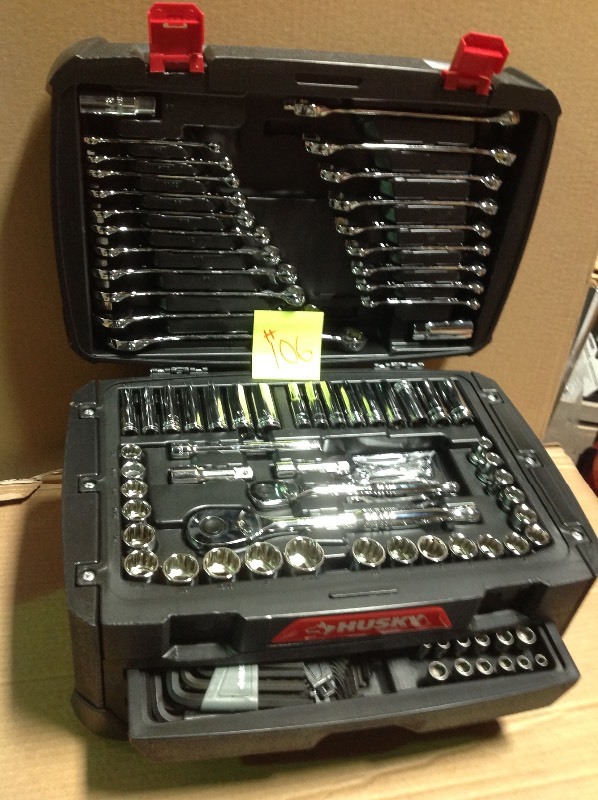 Husky Mechanics Tool Set (268-Piece) in good conditions