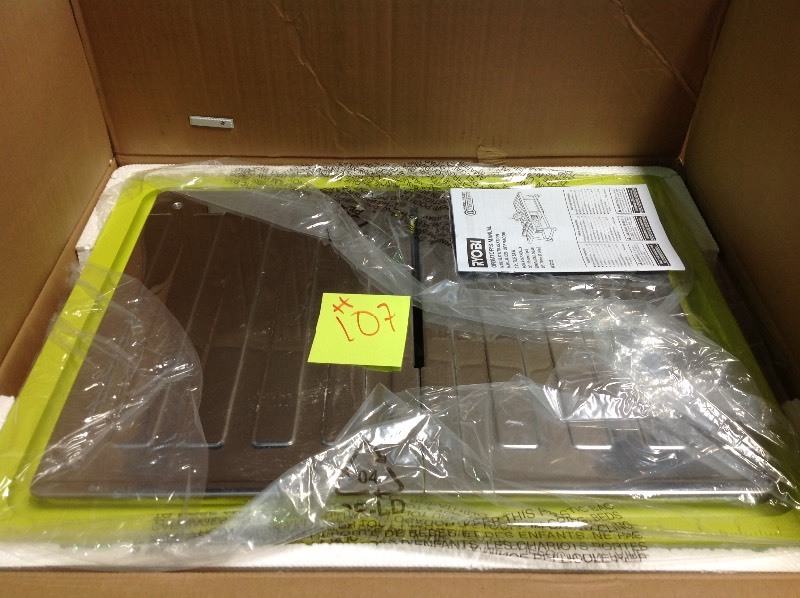 RYOBI 7 in. 4.8 Amp Tabletop Tile Saw in good conditions