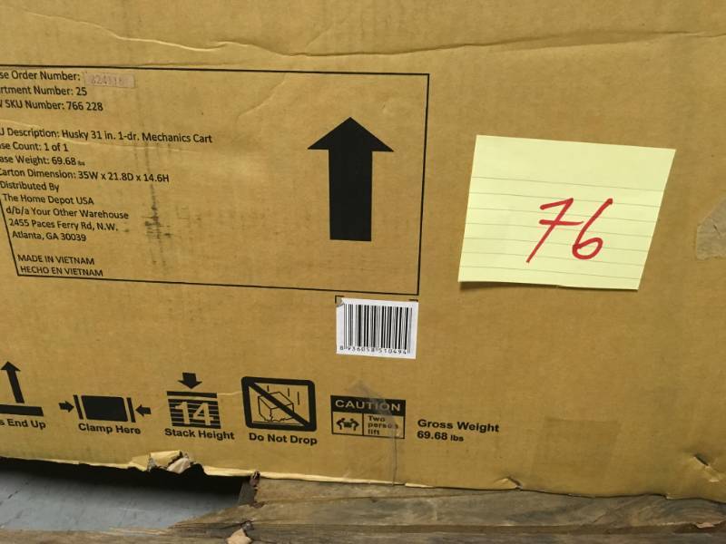 lot 76 image: Husky 31 in. 1-Drawer Tool Utility Cart
