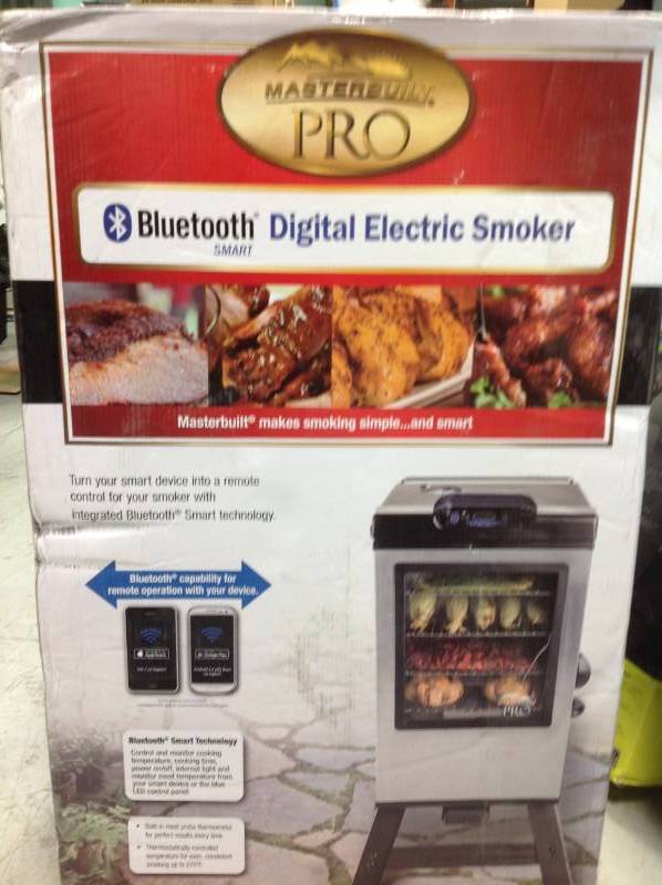 Masterbuilt Pro 30 in. Bluetooth Smart Digital Electric Smoker with Legs v
