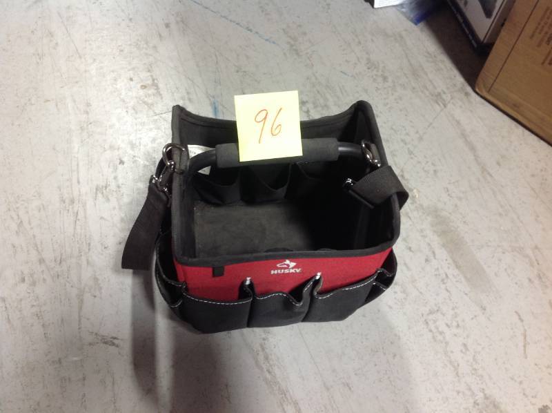 HUSKY TOTE TOOLS BAG in like new condition