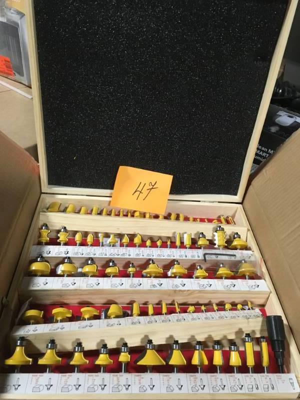 lot 47 image: Professional Woodworker Router Bit Set (75-Piece) BOX BROKEN