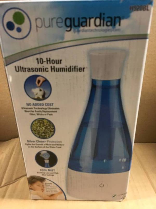 lot 79 image: 0.21 Gal. 10-Hour Ultrasonic Cool Mist Table Top Humidifier open box in like new condition