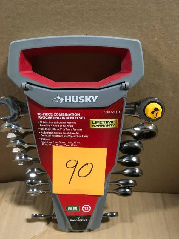lot 90 image: Husky Metric Ratcheting Combination Wrench Set (10-Piece) MISSING ONE PC