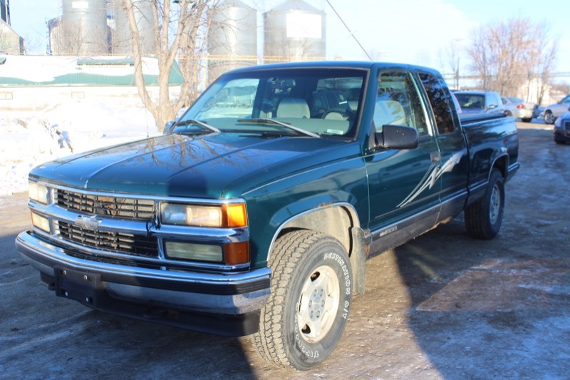 1998 Chevrolet K1500 Silverado 4x4 Extended Cab - 2 Owner -
