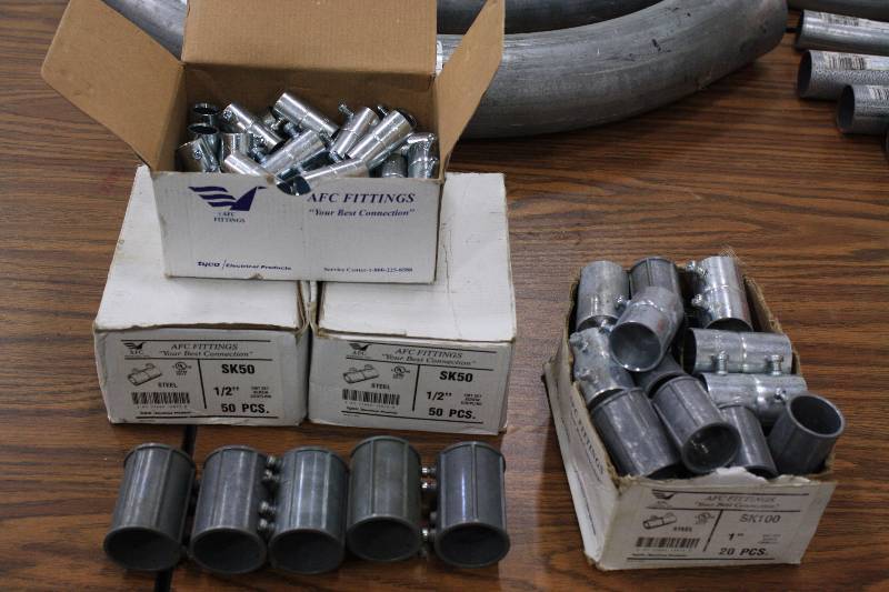 lot 13 image: Steel Coupling 1211.5
