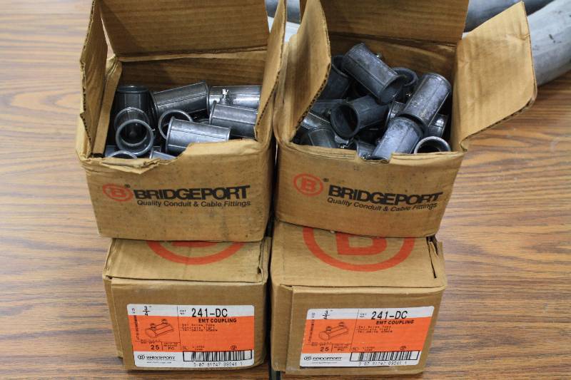 lot 14 image: 34 EMT Coupling 100 Qty 4 Boxes  New