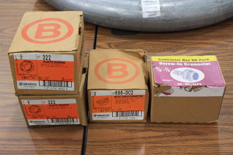 lot 17 image: Various Connectors & Bushings  New