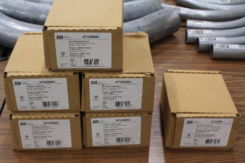 lot 20 image: Control Unit & 5qty Ceiling Sensors  New