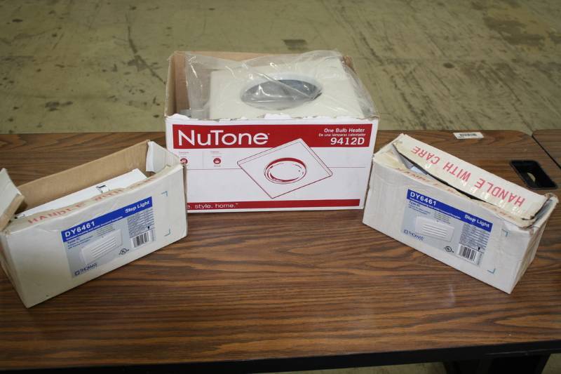 lot 72 image: Nutone Bulb Heater & 2 Step Lights  New