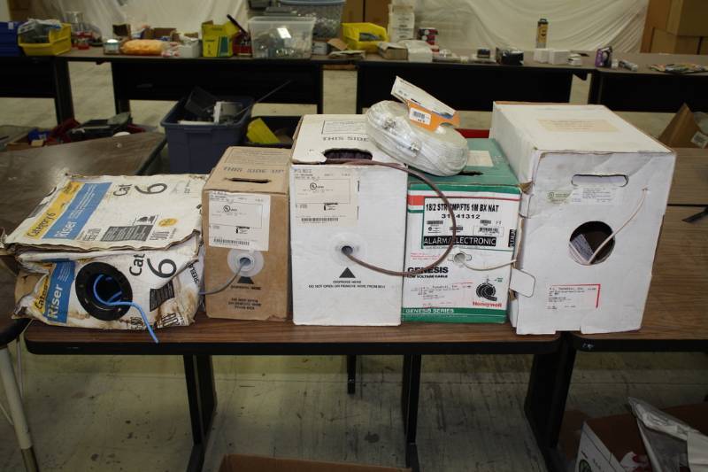 lot 75 image: Large Lot of Wiring & Cable  New