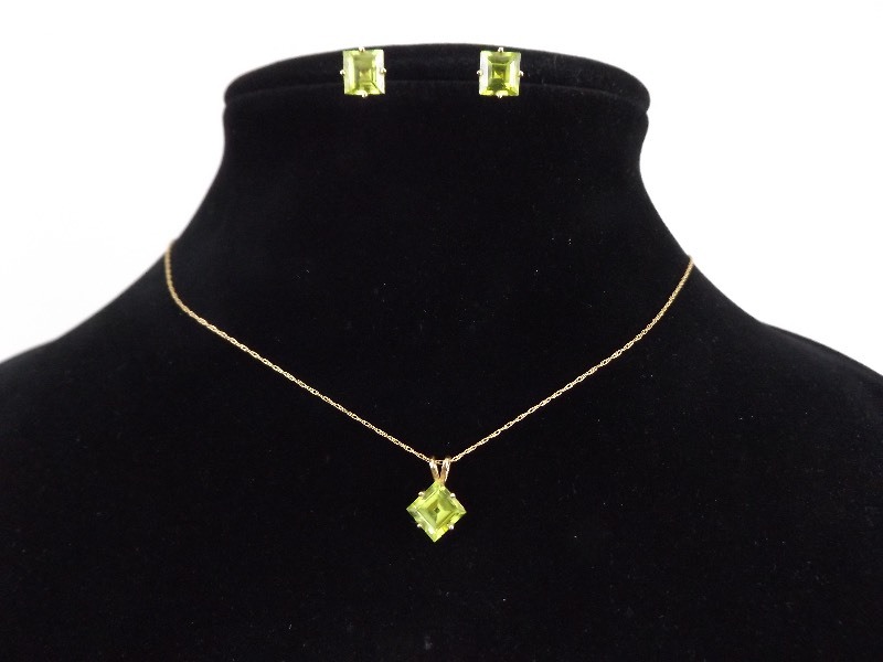 14k Yellow Gold Princess Cut Peridot Necklace, Pendant and Earring Set
