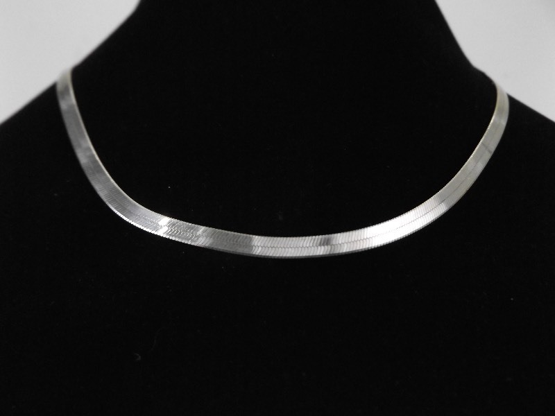 .925 Sterling Silver Herring Bone Necklace