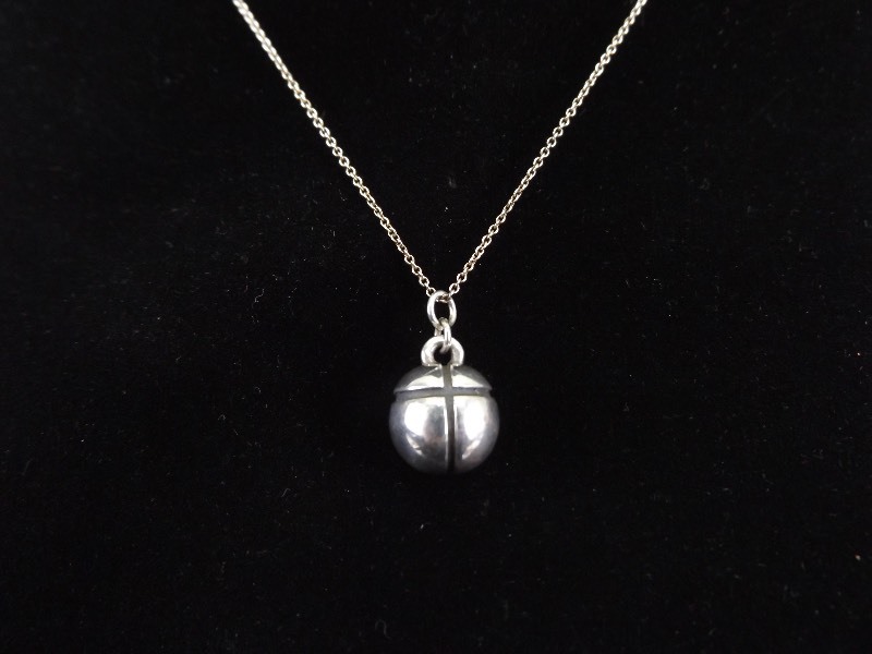 .925 Sterling Silver Ball Pendant Necklace