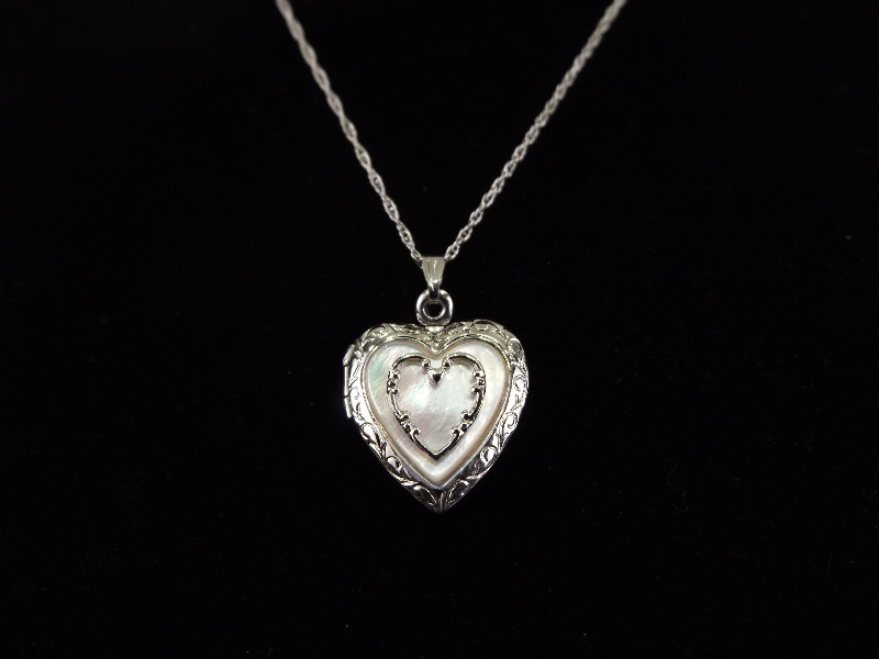 .925 Sterling Silver Heart Pendant Necklace