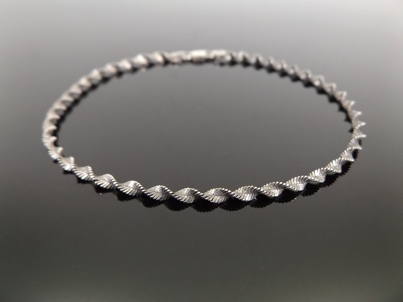 .925 Sterling Silver Snake Link Twist Bracelet