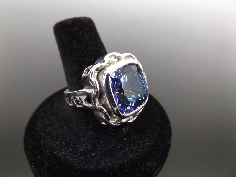 .925 Sterling Silver Princess Cut Alexandrite Cocktail Ring Size 8