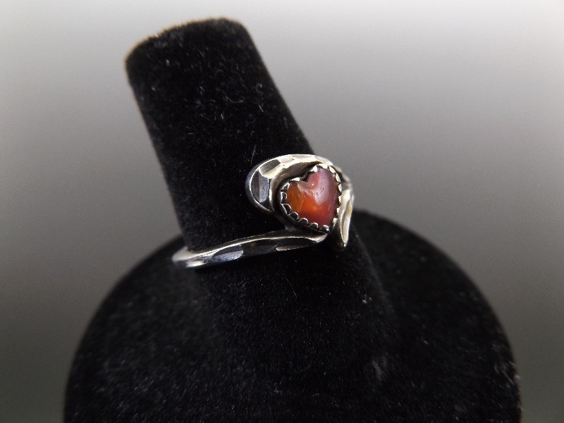 .925 Sterling Silver Red Garnet Cabochon Heart Ring Size 6.75