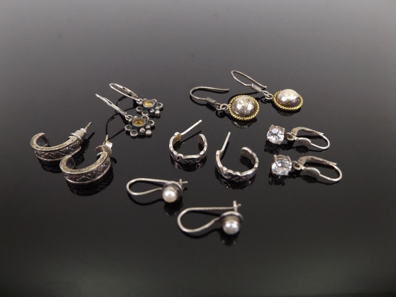 6 Vintage .925 Sterling Silver Earrings&nbsp
