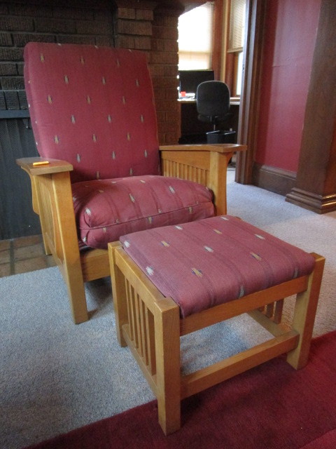 lot 103 image: MISSION STYLE CHAIR