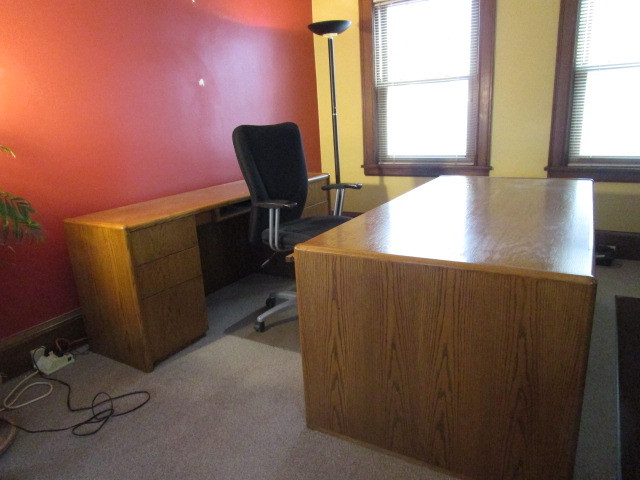 lot 113 image: CUSTOM MADE OAK DESK, CREDENZA, CHAIR AND LAMP